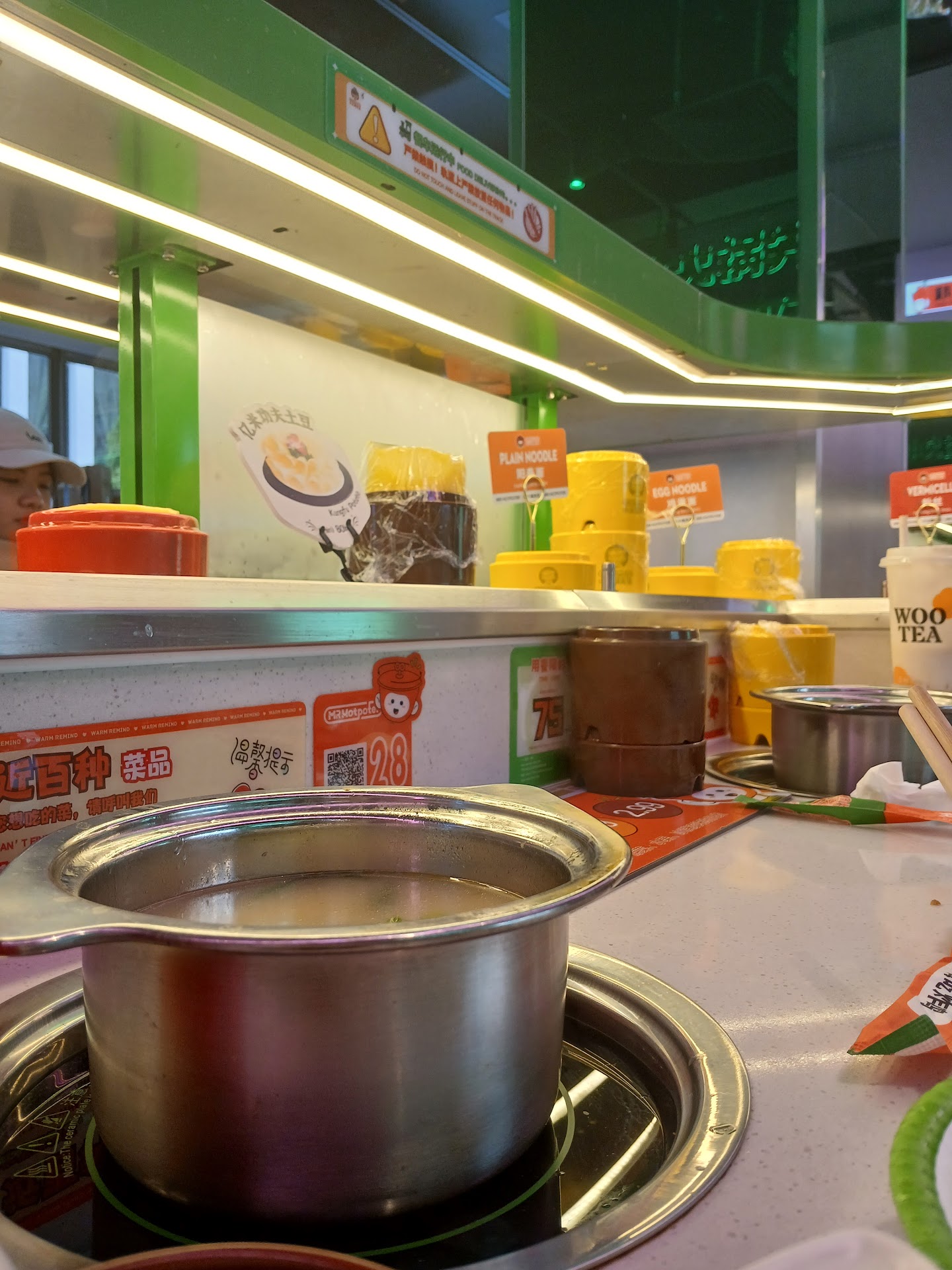 Personal hot pot at the Mr Hotpoter Haymarket counter.
